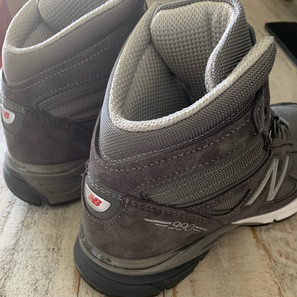 🌟NEW BALANCE🌟990v4 Mid-Cut SNKR BOOT - Picture 6 of 8